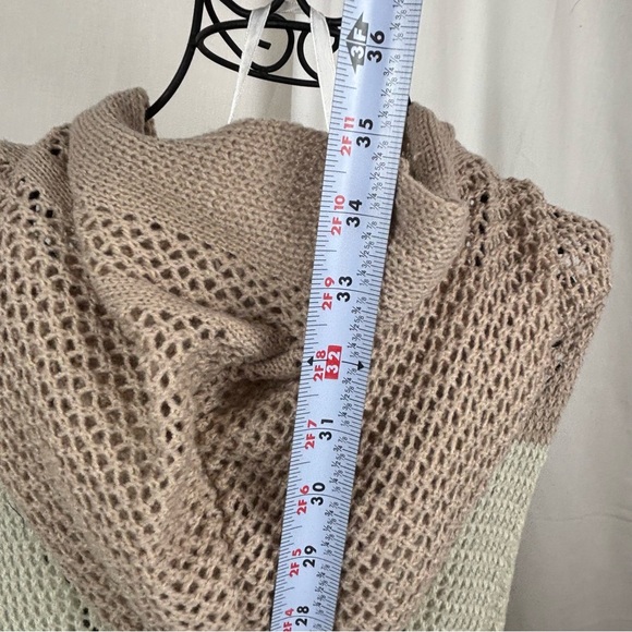 Francesca's Collections Cream‎ and Tan Knit Cardigan - Picture 7 of 10